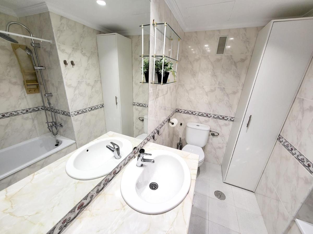 Apartamento Torre De La Roca Actual Torremolinos Esterno foto